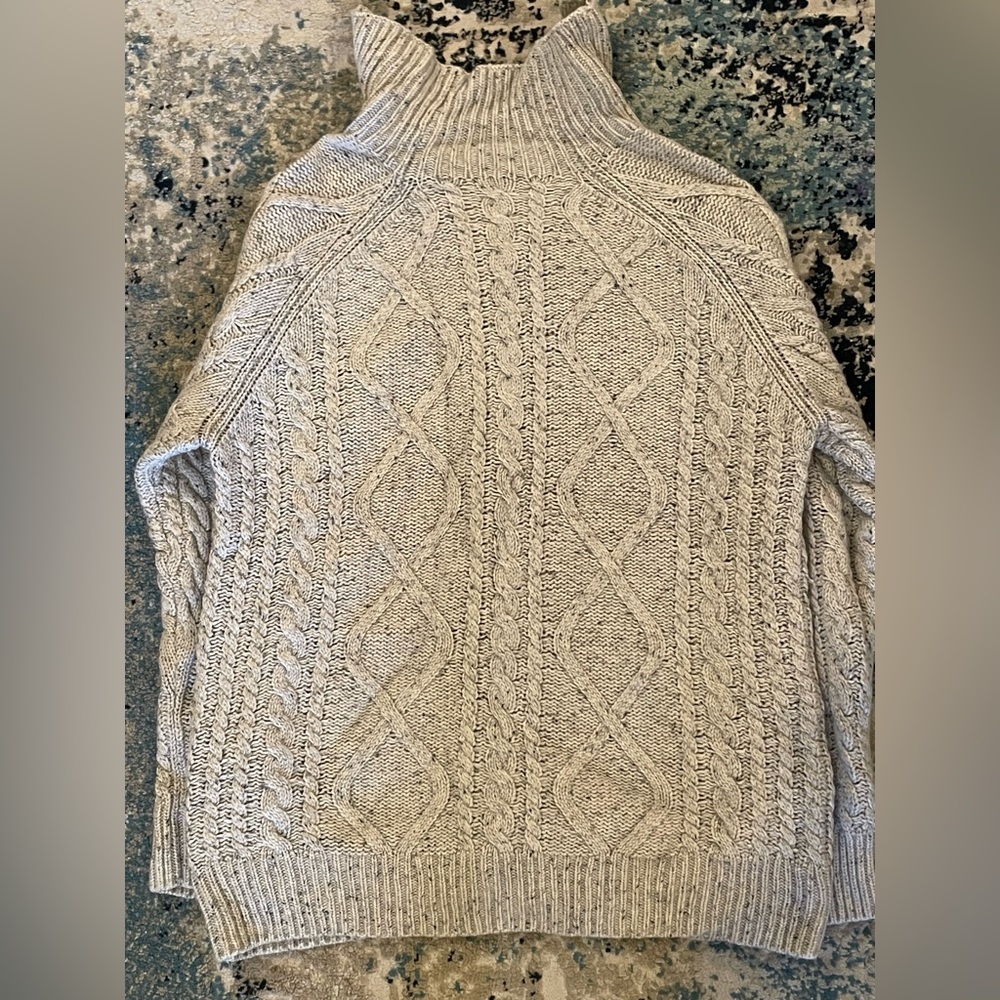 Saks Fifth Avenue Wool and Cashmere Cable Knit Cardigan *Excellent Cond* Sz L - Picture 5 of 5